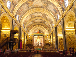 聖ヨハネ大聖堂の内部
